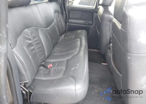 2000 Chevrolet Silverado 1500 Lt from USA, damaged, VIN 1GCEK19T6YE388403